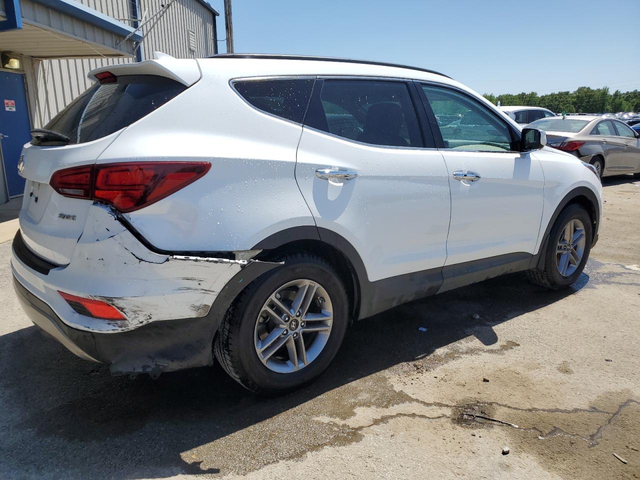 5NMZU3LB2HH043888 2017 Hyundai Santa Fe Sport