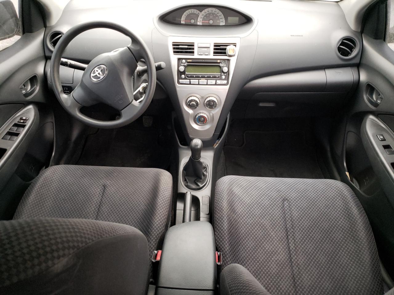 JTDBT923671010676 2007 Toyota Yaris