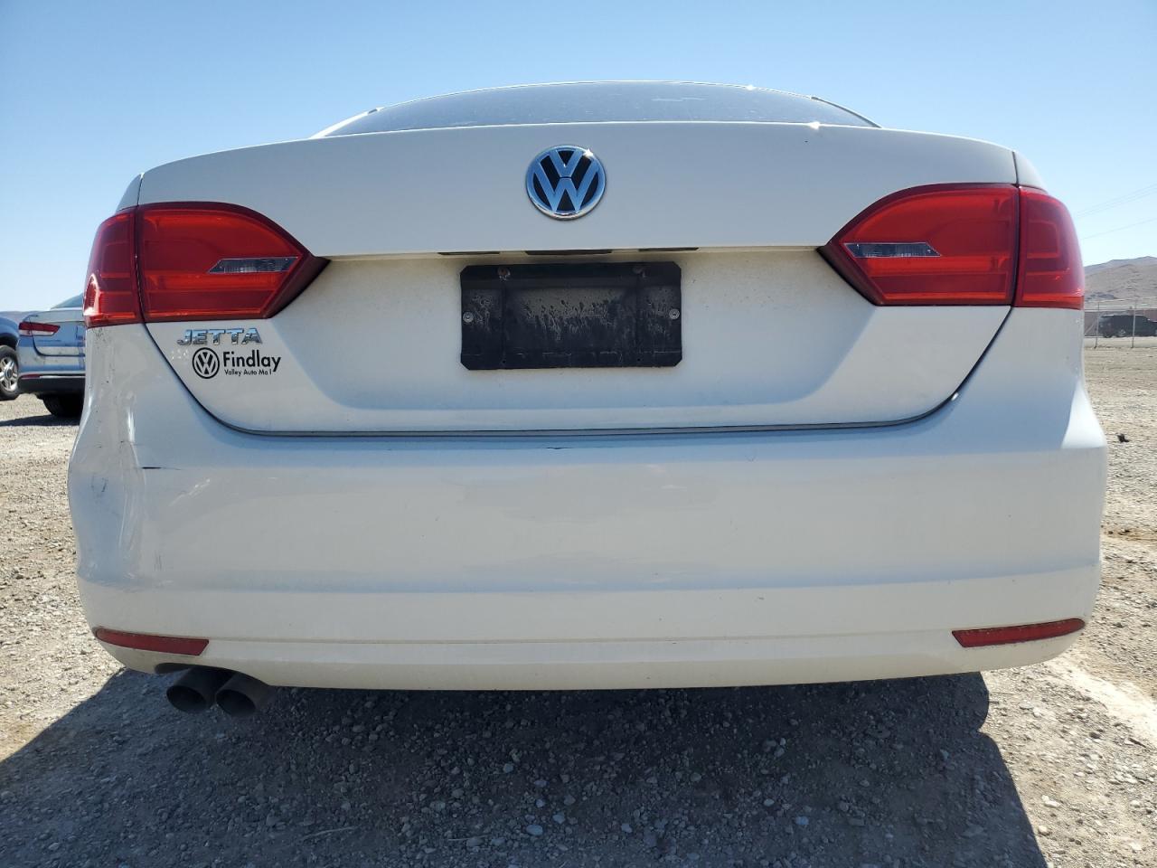 2014 Volkswagen Jetta Base vin: 3VW2K7AJ9EM357651