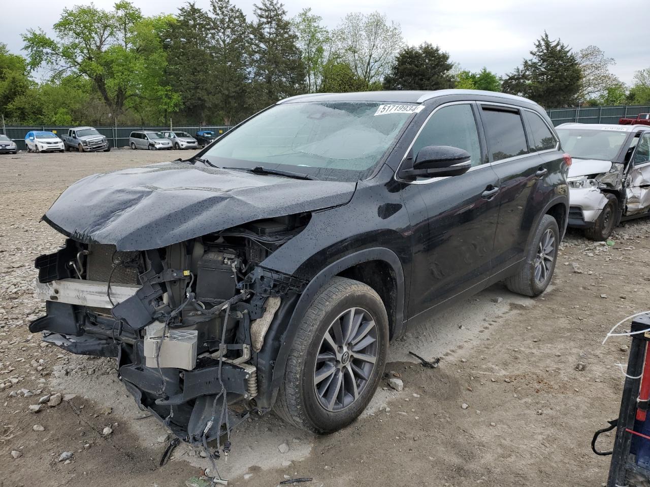 5TDKZRFH6KS313117 2019 Toyota Highlander Se