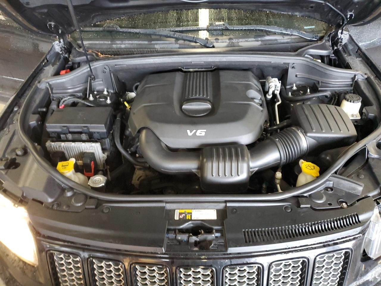 1C4RJFAG7FC940614 2015 Jeep Grand Cherokee Laredo