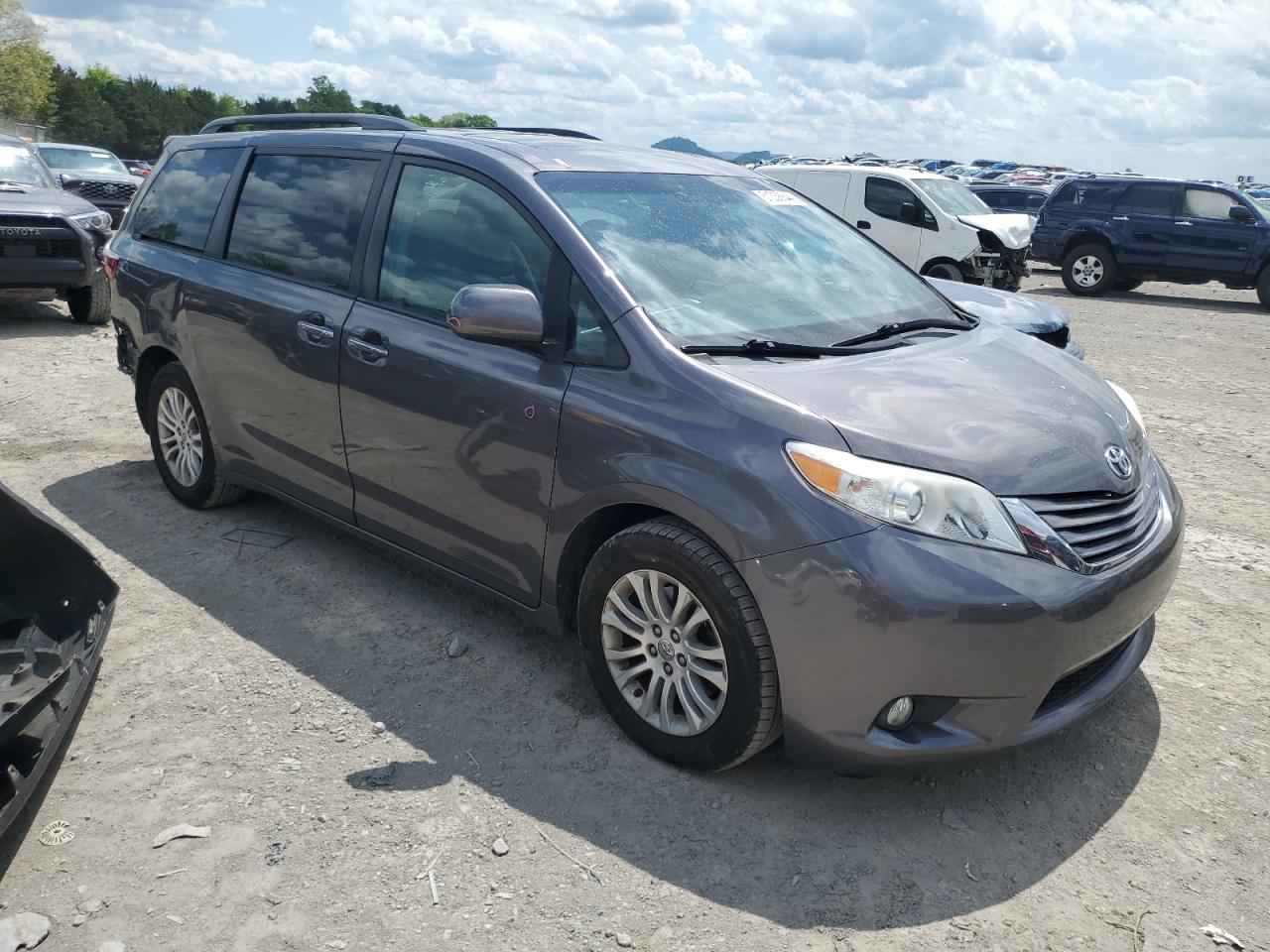 2015 Toyota Sienna Xle vin: 5TDYK3DC4FS638387