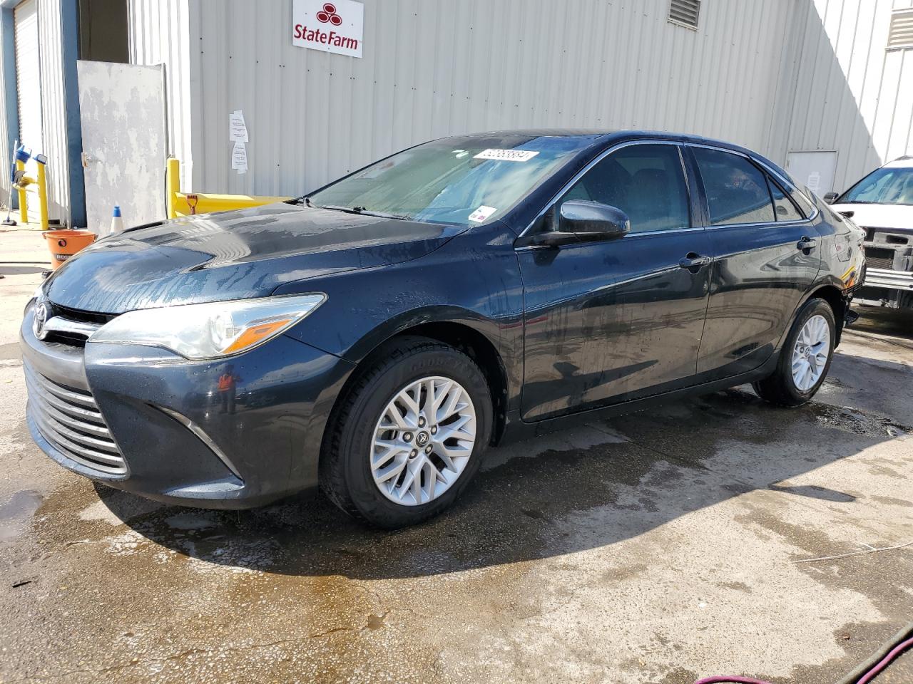 2016 Toyota Camry Le vin: 4T4BF1FK5GR524061