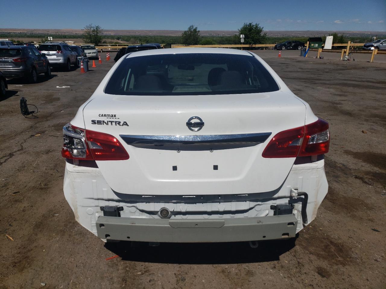 2018 Nissan Sentra S vin: 3N1AB7AP2JY256332