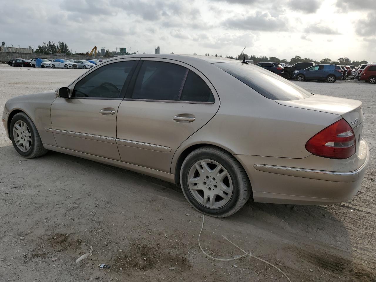 WDBUF65J45A690758 2005 Mercedes-Benz E 320