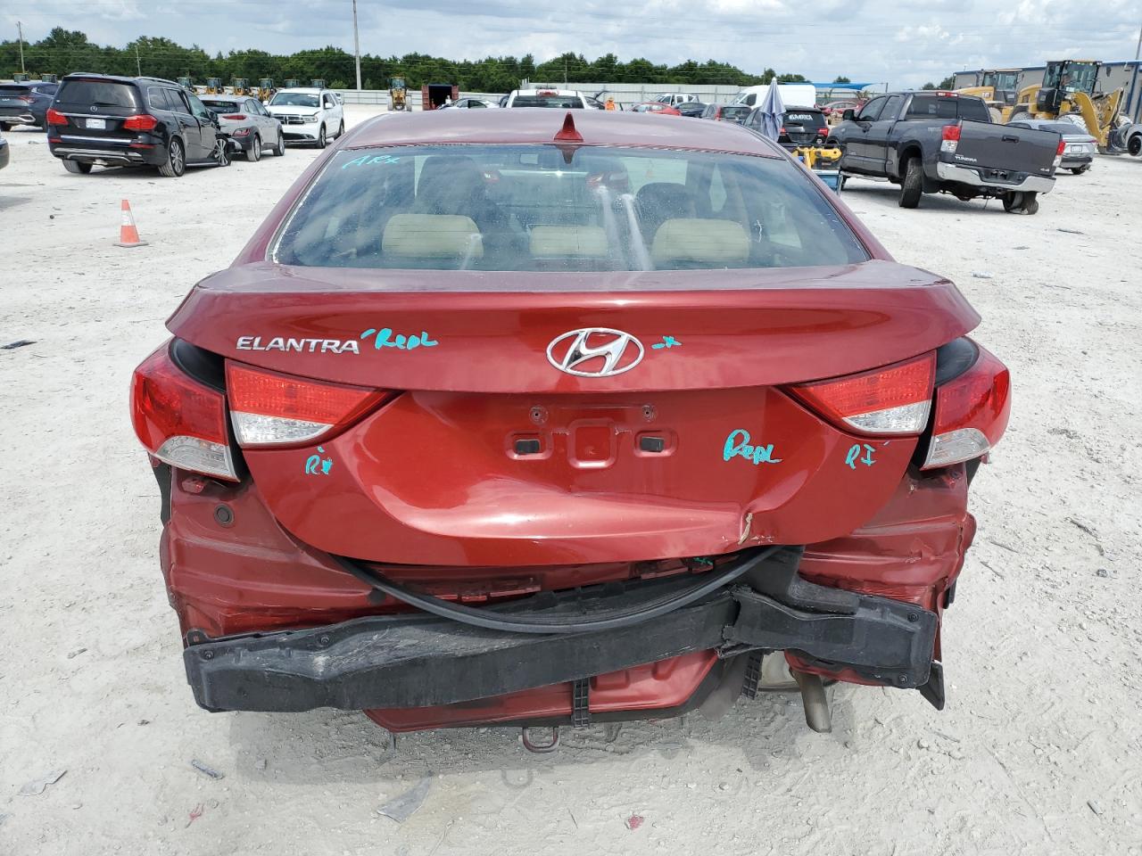 KMHDH4AE6CU271391 2012 Hyundai Elantra Gls