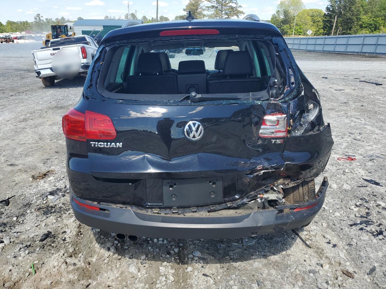 WVGAV3AX5EW530404 2014 Volkswagen Tiguan S