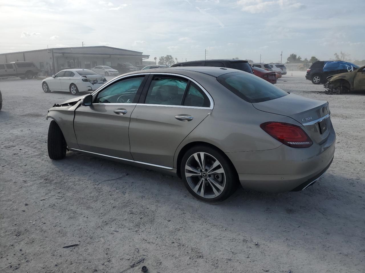 2021 Mercedes-Benz C 300 vin: W1KWF8DB4MR615371