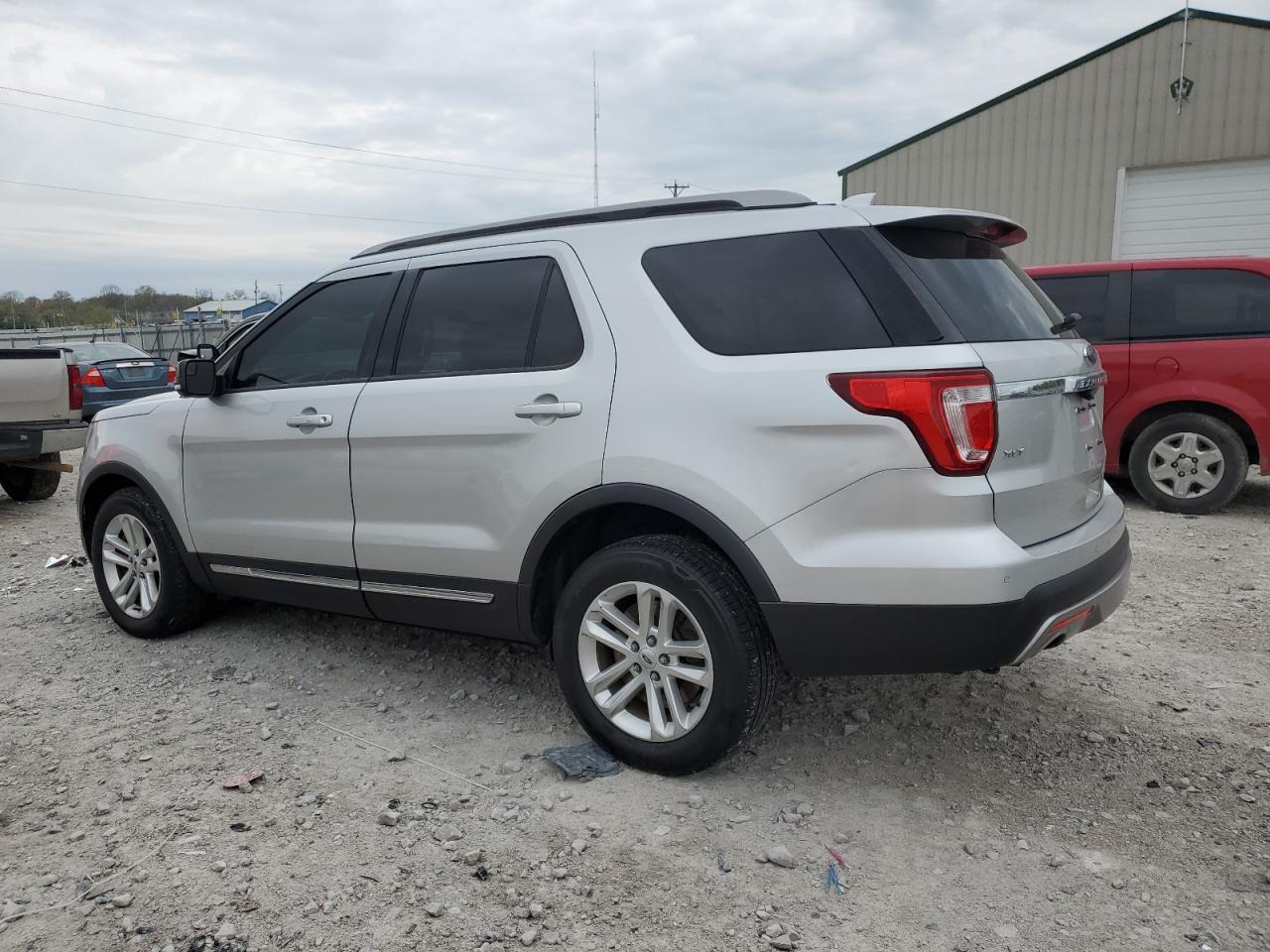 2016 Ford Explorer Xlt vin: 1FM5K7DH9GGC15852