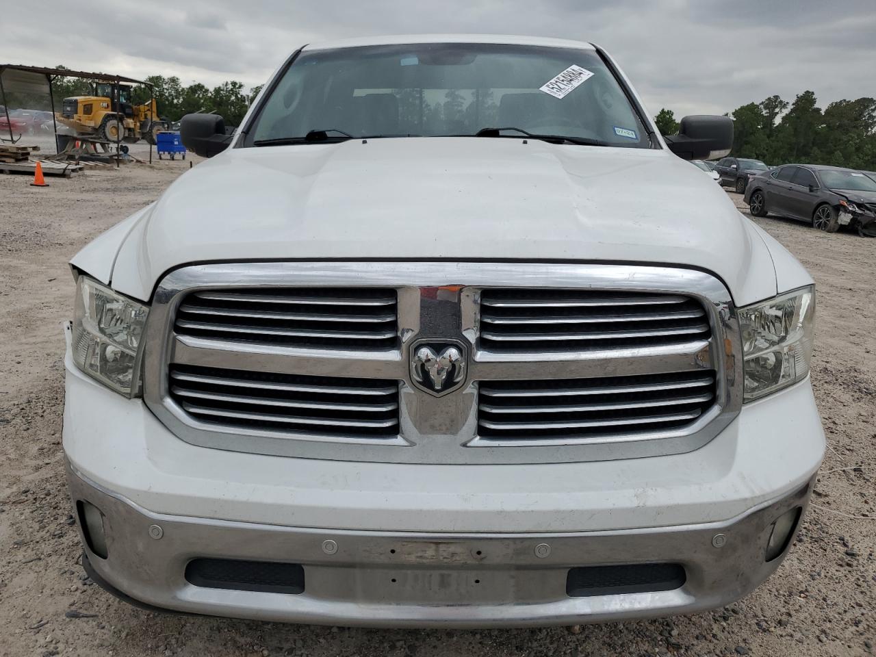 1C6RR6LT3HS550564 2017 Ram 1500 Slt