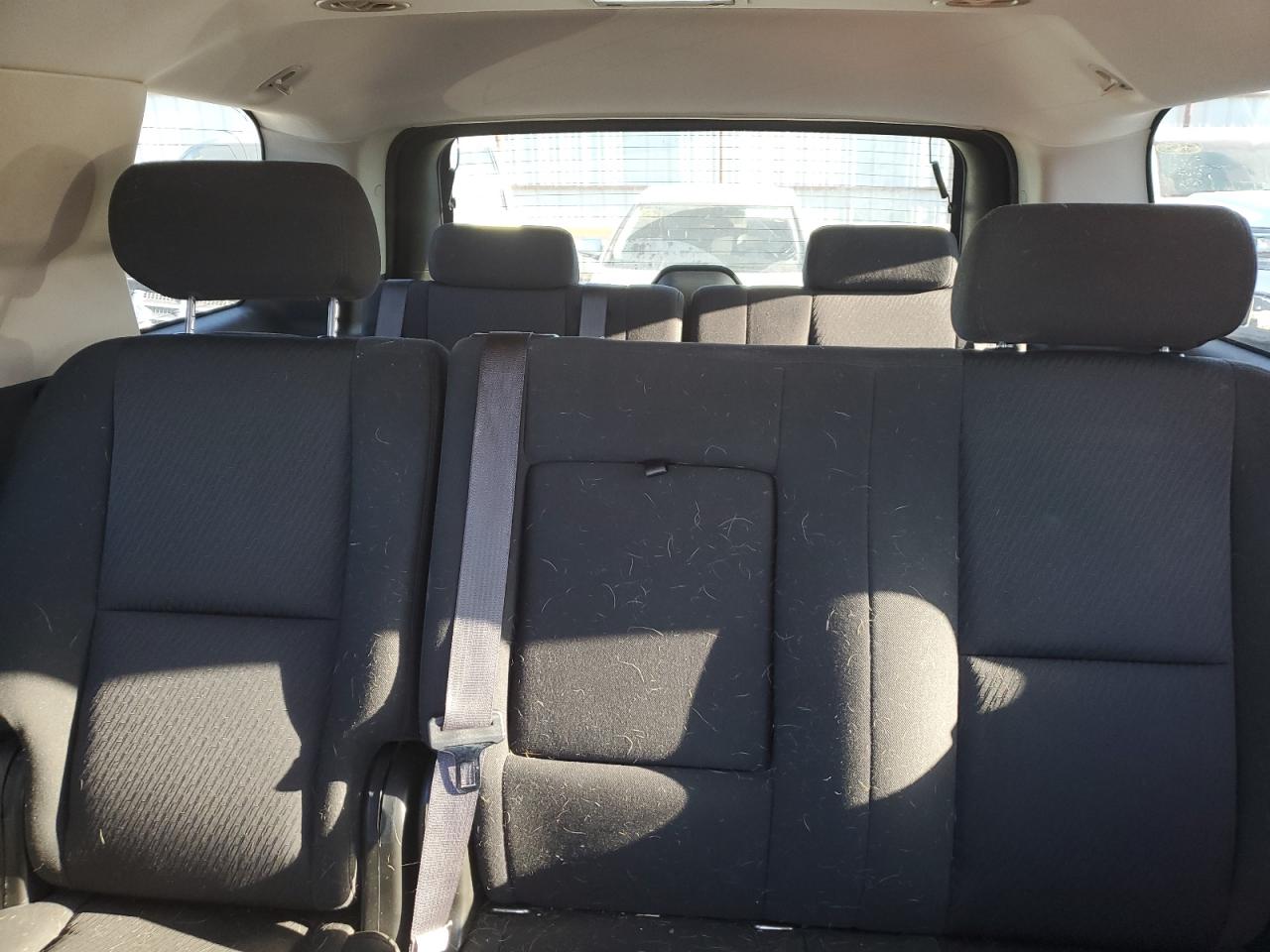 1GNUCAE04AR249249 2010 Chevrolet Tahoe C1500 Ls