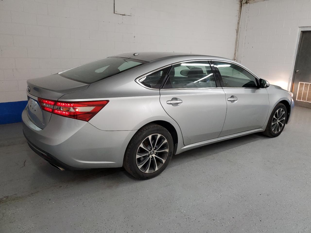 4T1BK1EB5HU257254 2017 Toyota Avalon Xle