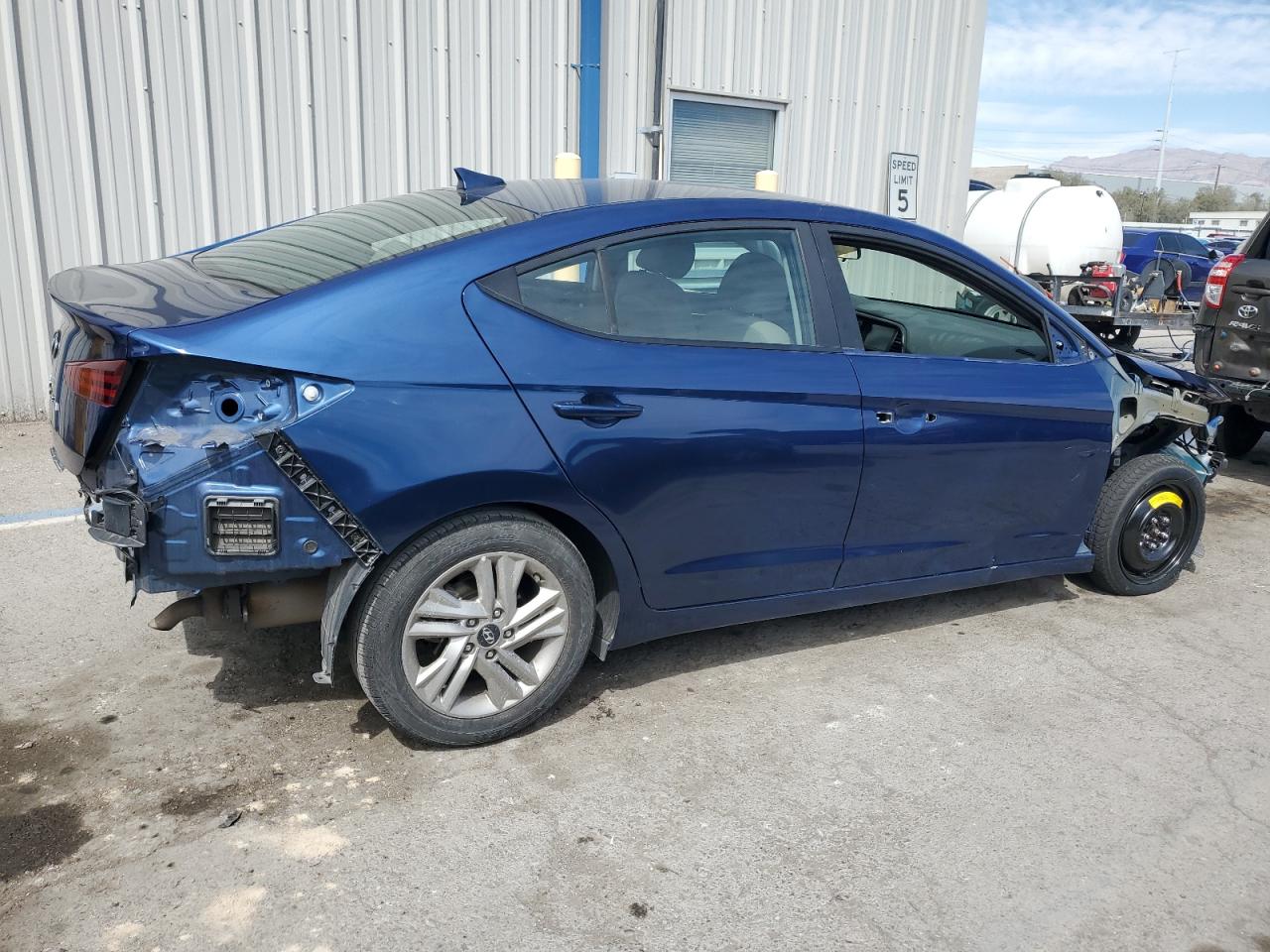 2020 Hyundai Elantra Sel vin: 5NPD84LF4LH507072