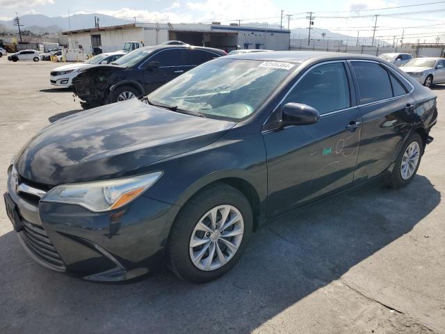 Lot #2535950787 2015 TOYOTA CAMRY LE salvage car