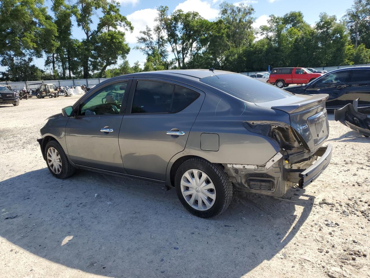 3N1CN7AP8KL825490 2019 Nissan Versa S