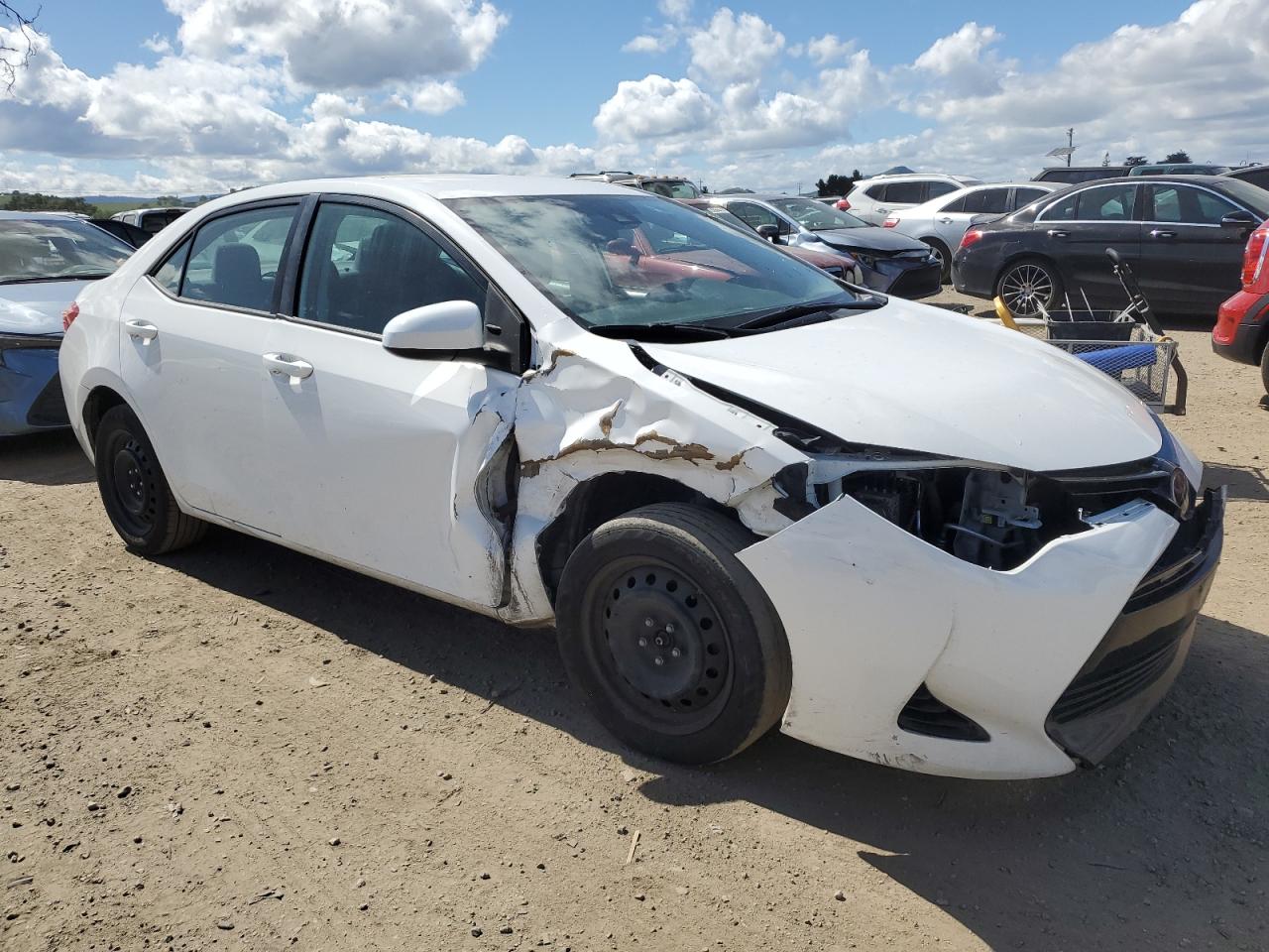 5YFBURHE6JP752763 2018 Toyota Corolla L