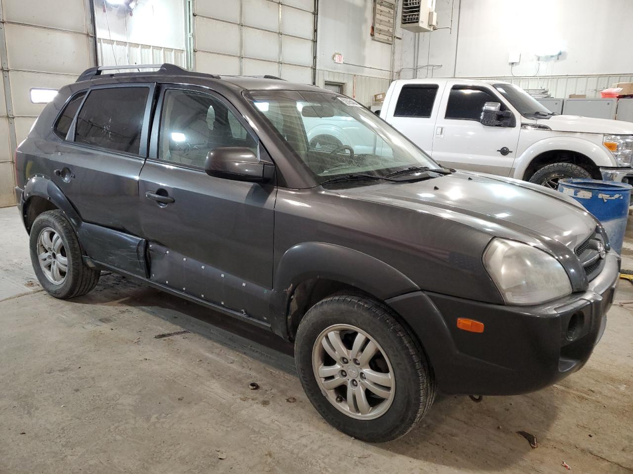 KM8JN72D18U733141 2008 Hyundai Tucson Se