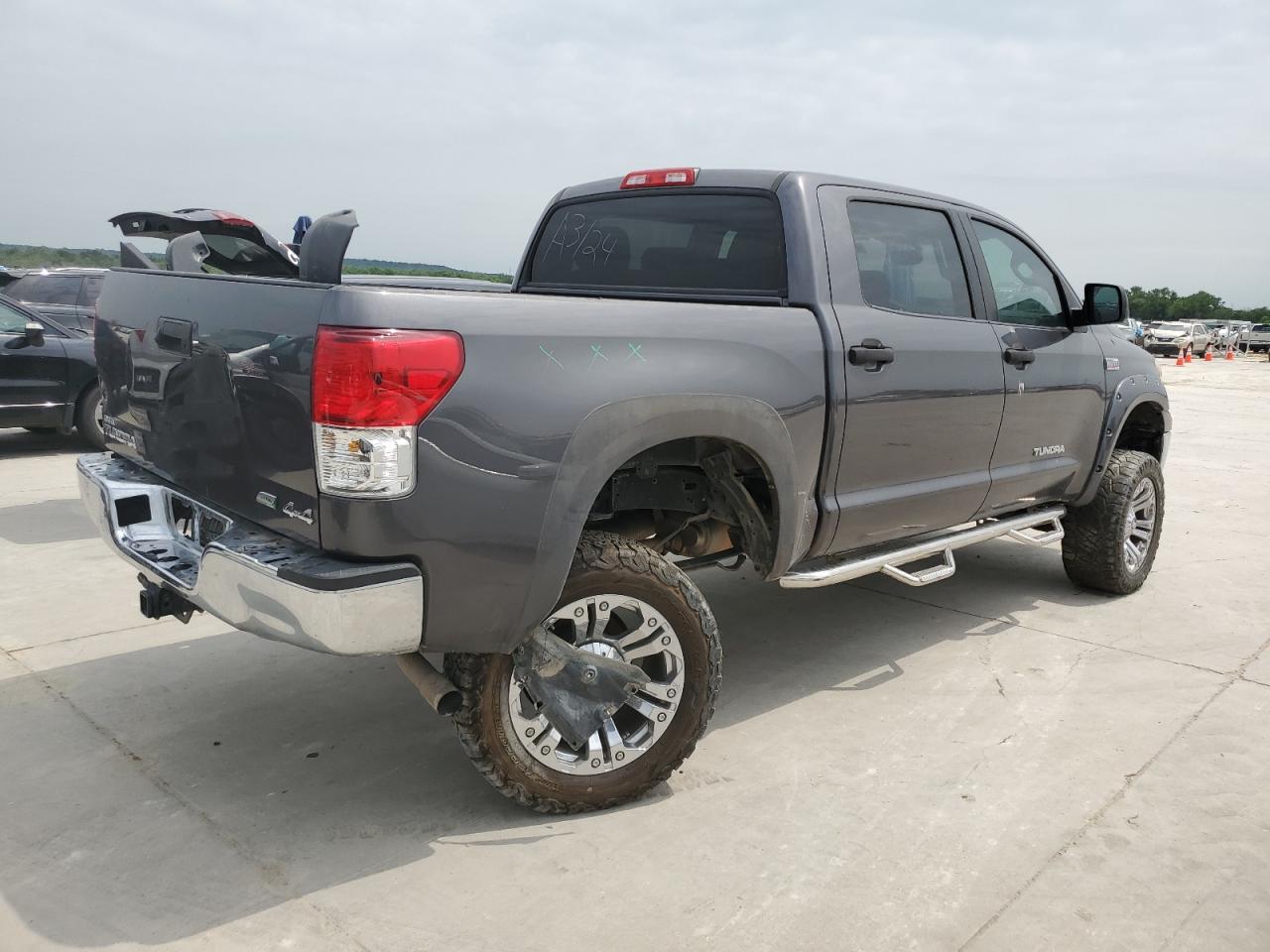 5TFDW5F1XCX216673 2012 Toyota Tundra Crewmax Sr5