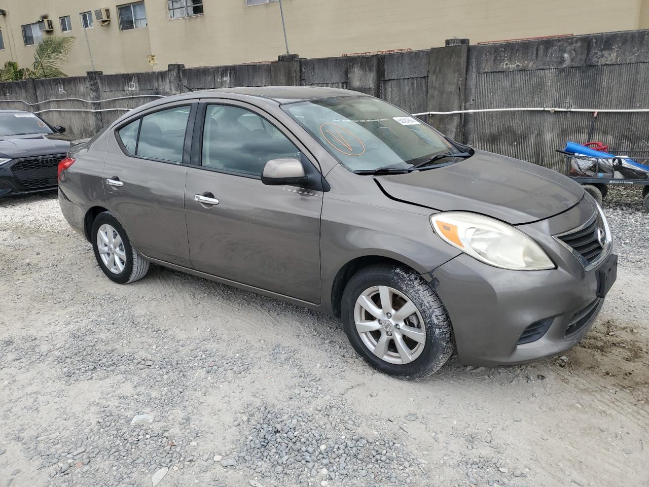 3N1CN7AP1EL853510 2014 Nissan Versa S