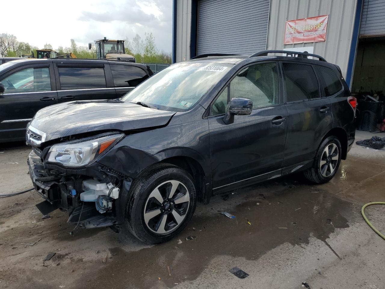 2017 Subaru Forester 2.5I Premium vin: JF2SJAGC2HH427271