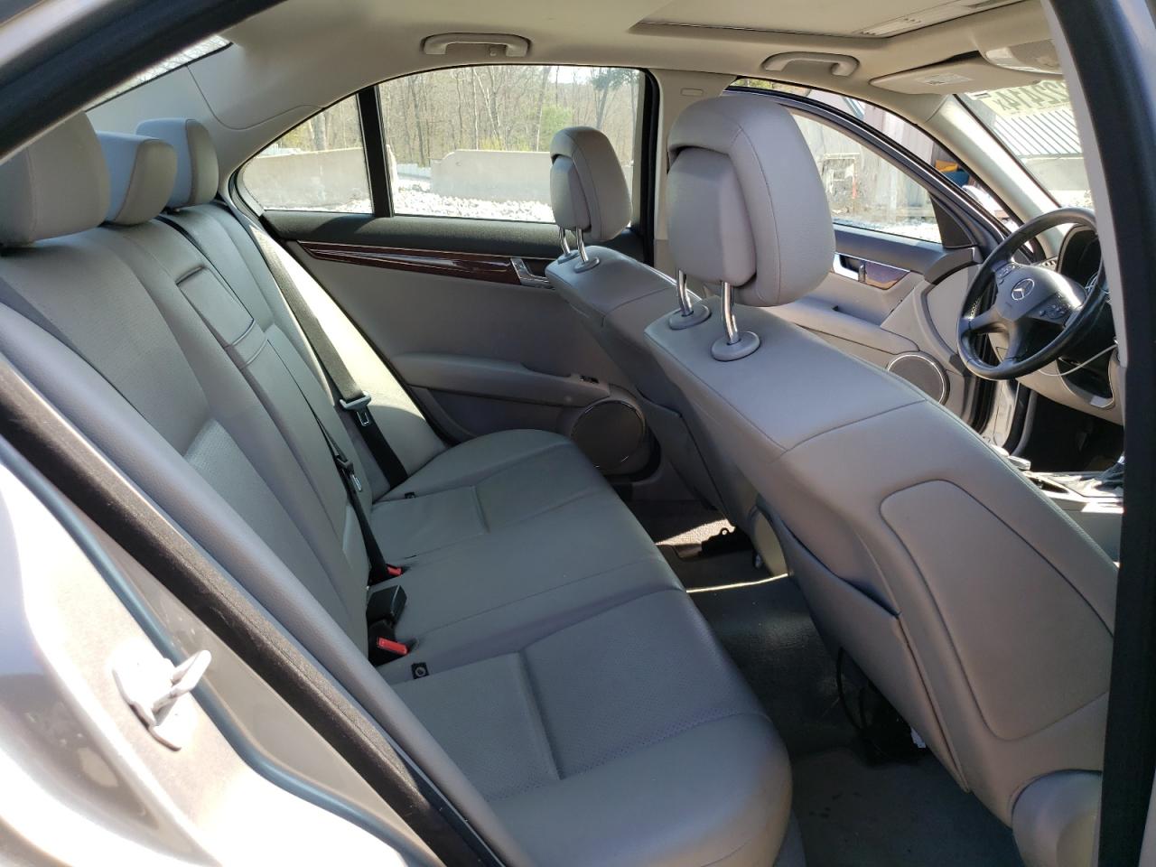 WDDGF81X88F151500 2008 Mercedes-Benz C 300 4Matic