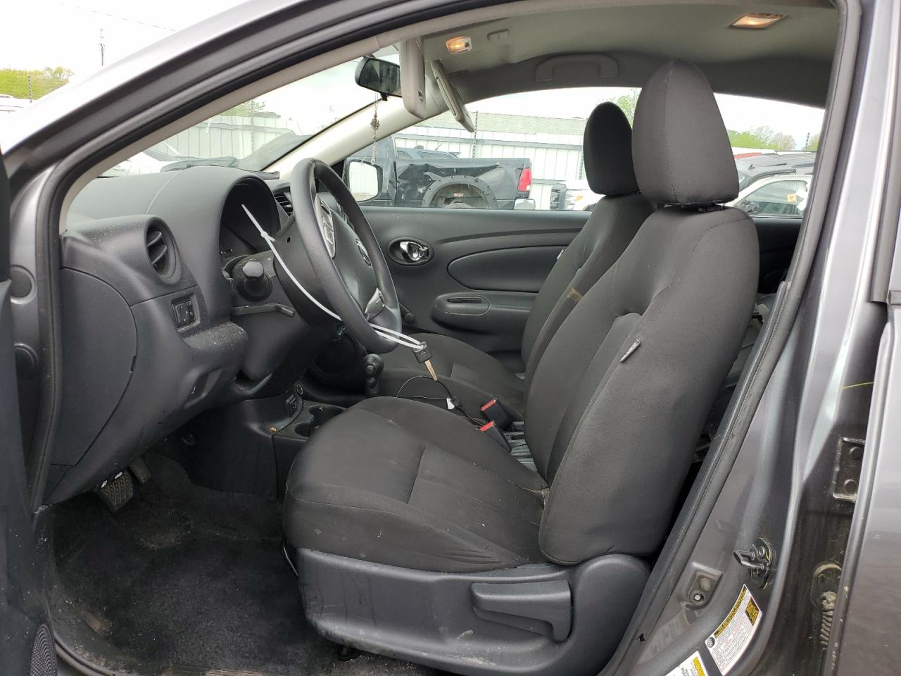 2019 Nissan Versa S vin: 3N1CN7AP3KL819922