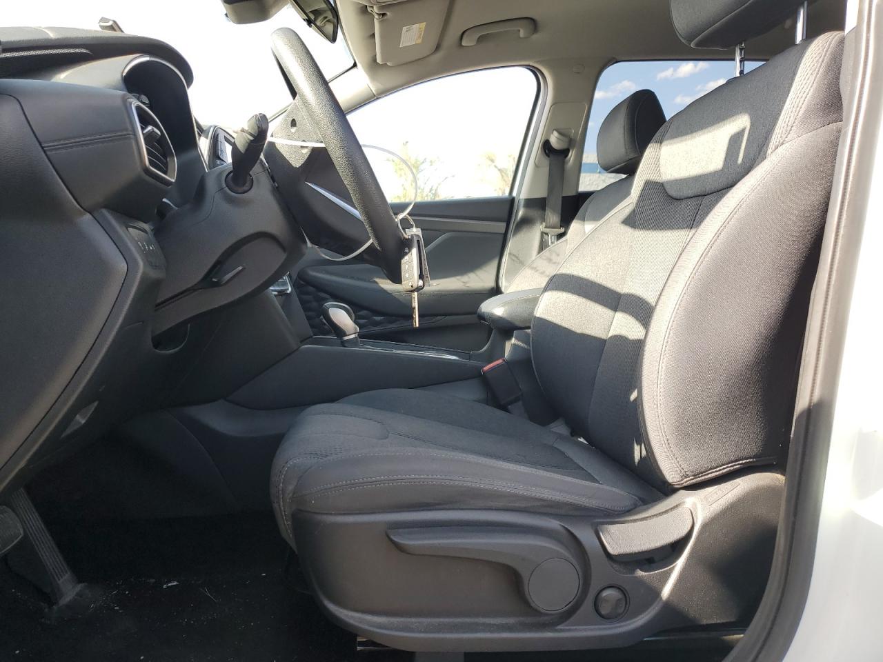 5NMS23AD8KH010073 2019 Hyundai Santa Fe Se