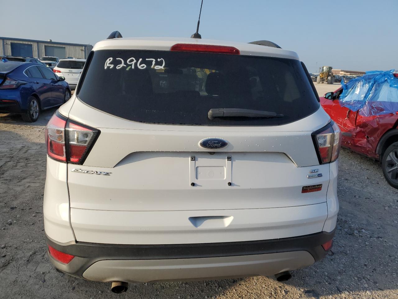 2018 Ford Escape Se vin: 1FMCU9GD0JUB15962