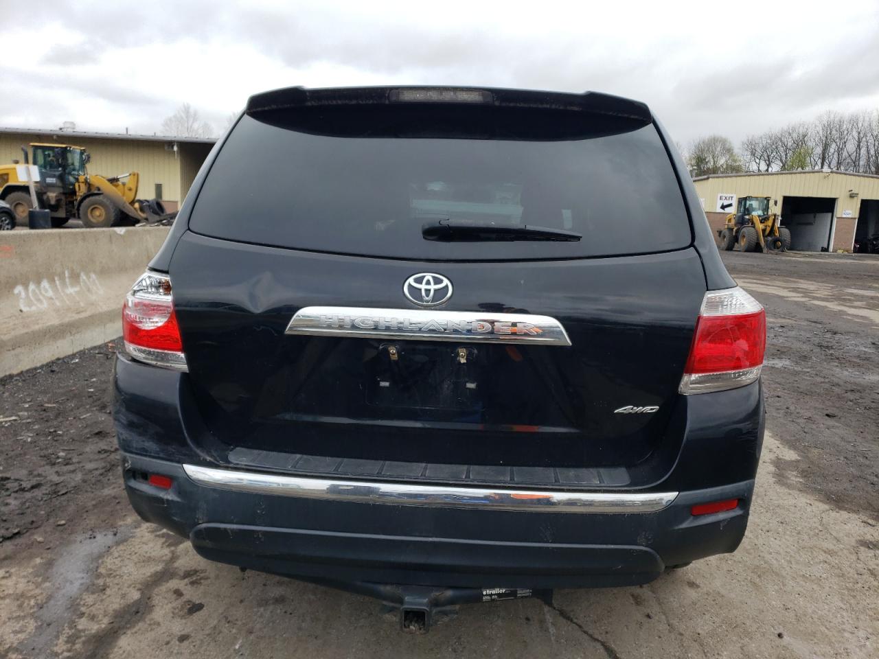 5TDBK3EH1DS243578 2013 Toyota Highlander Base