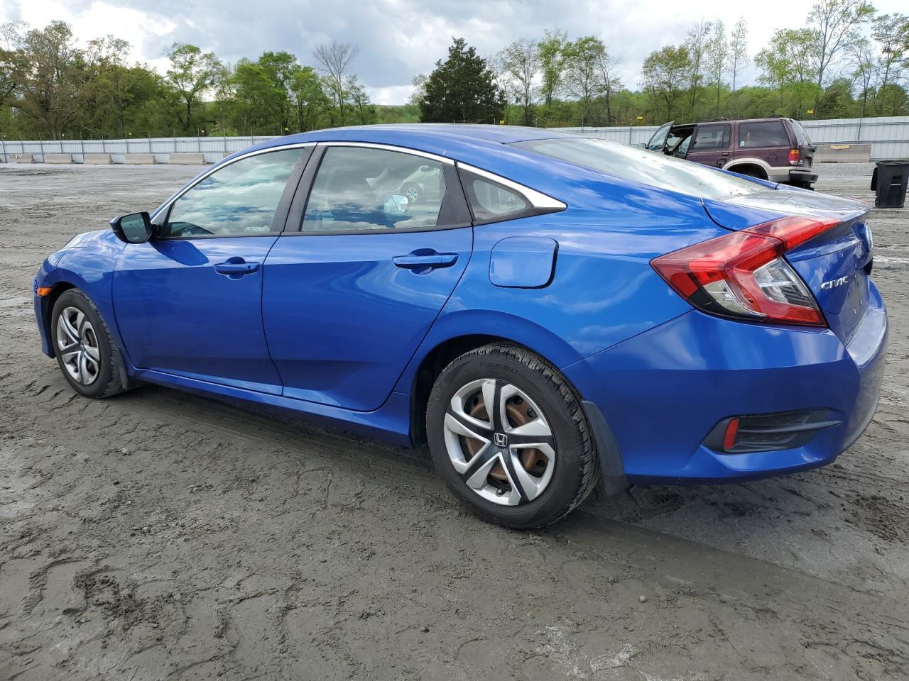 2HGFC2F5XJH576600 2018 Honda Civic Lx