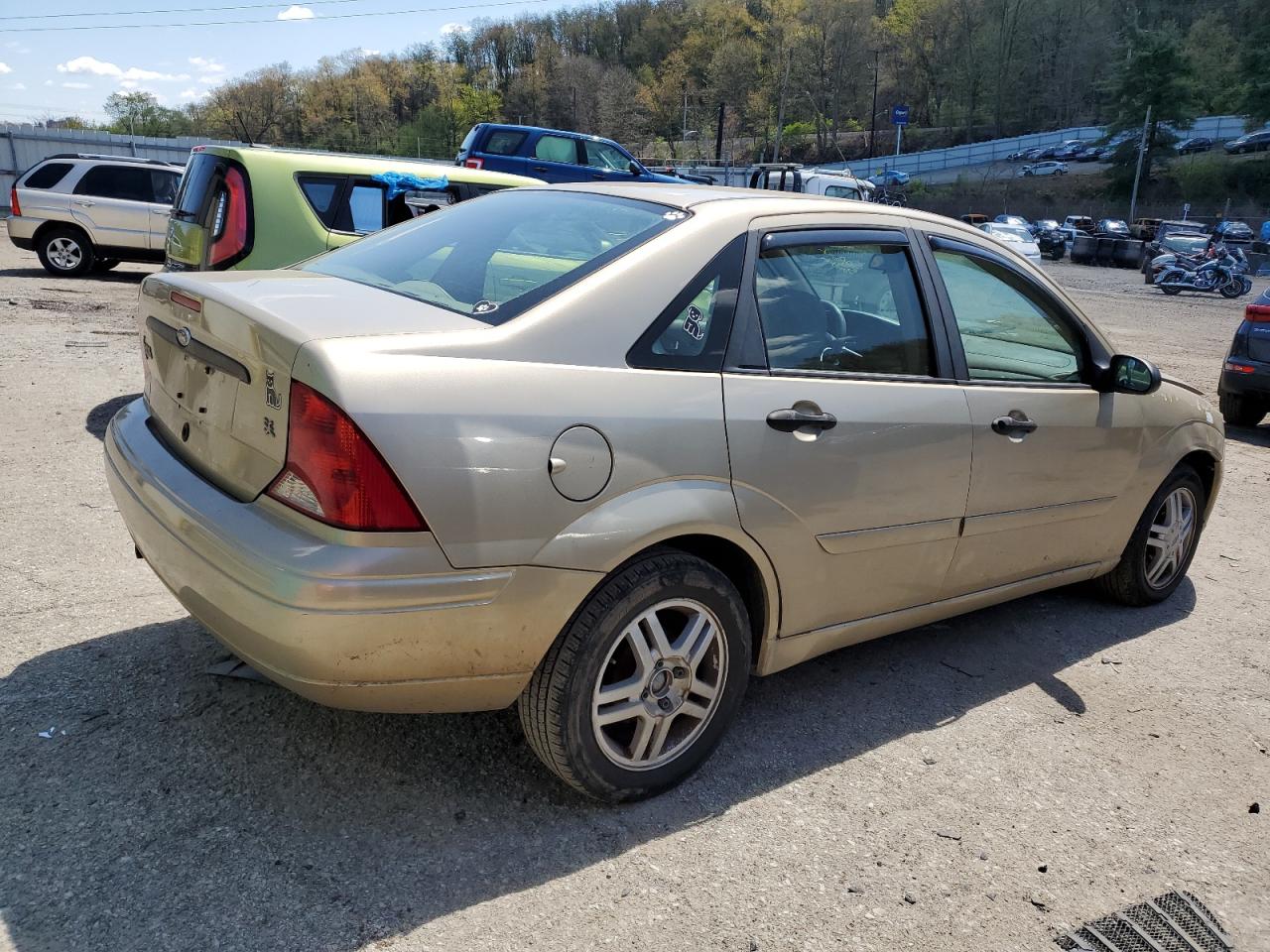 1FAHP34PX2W129313 2002 Ford Focus Se