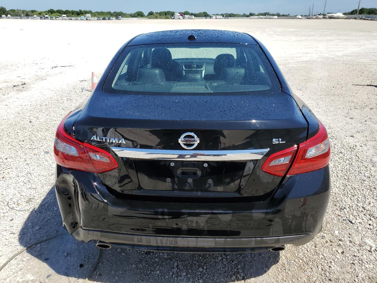 1N4AL3AP0JC229017 2018 Nissan Altima 2.5