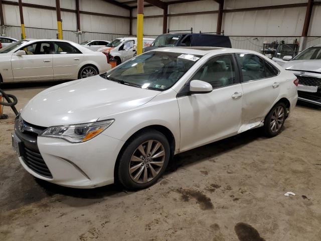 Lot #2508137387 2015 TOYOTA CAMRY XSE salvage car