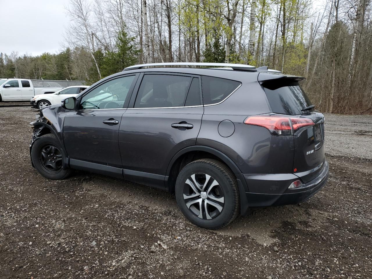 2T3BFREV4HW544959 2017 Toyota Rav4 Le