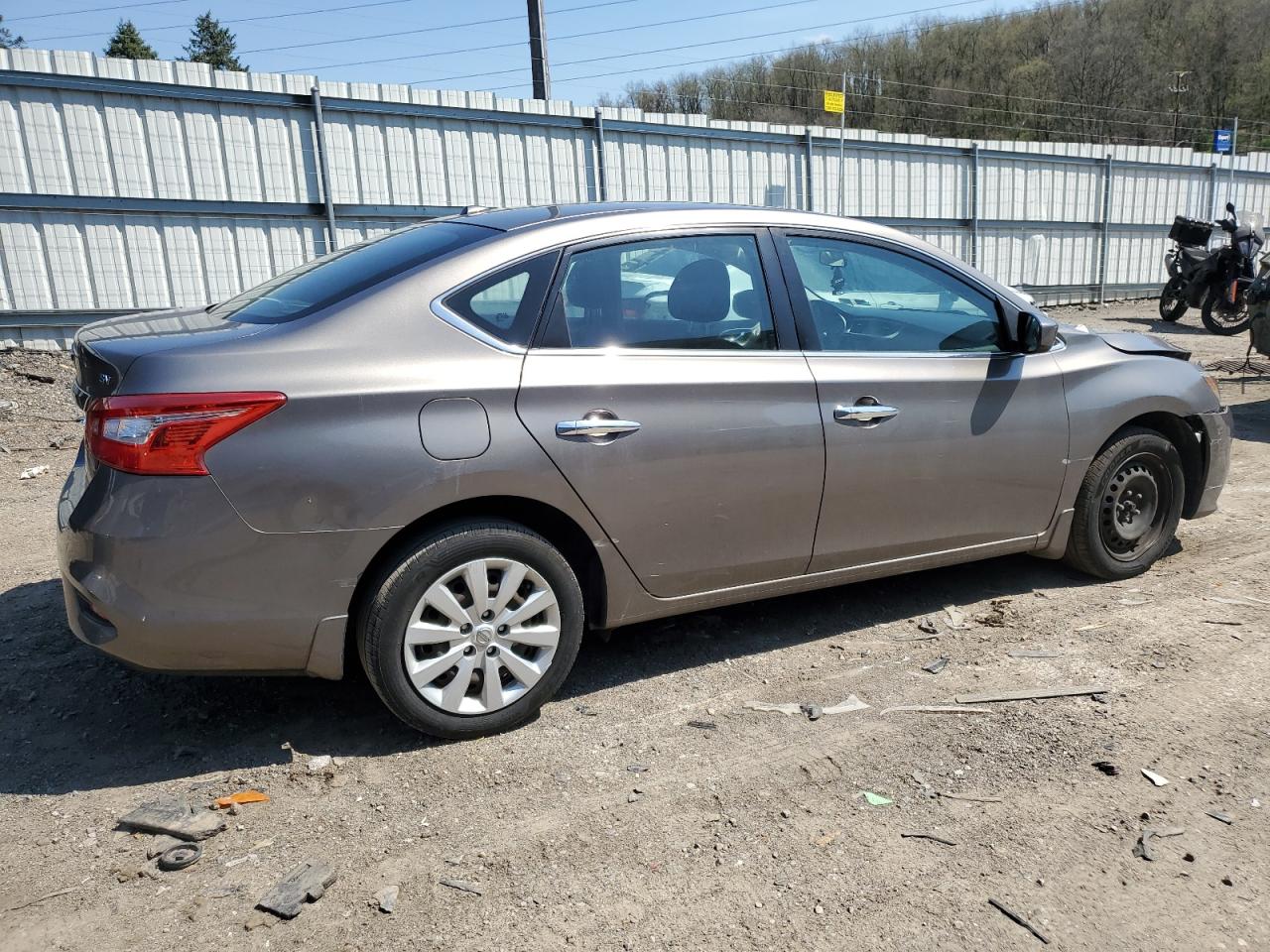 3N1AB7AP8GY324822 2016 Nissan Sentra S