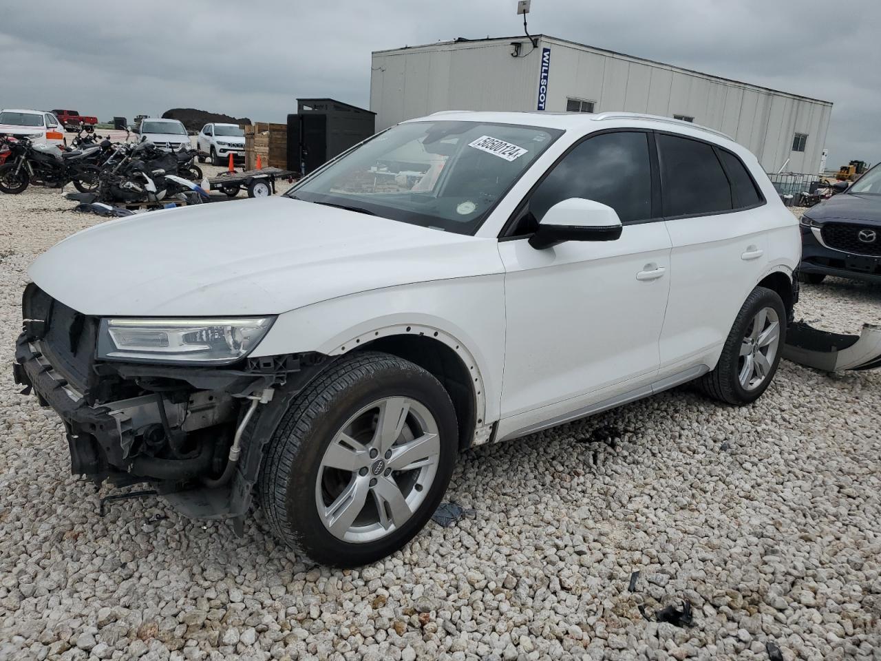 WA1ANAFY3J2017223 2018 Audi Q5 Premium