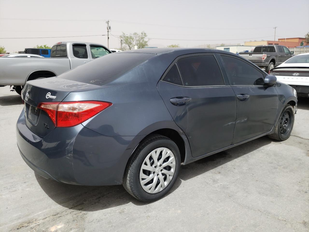 2018 Toyota Corolla L vin: 5YFBURHE6JP826053