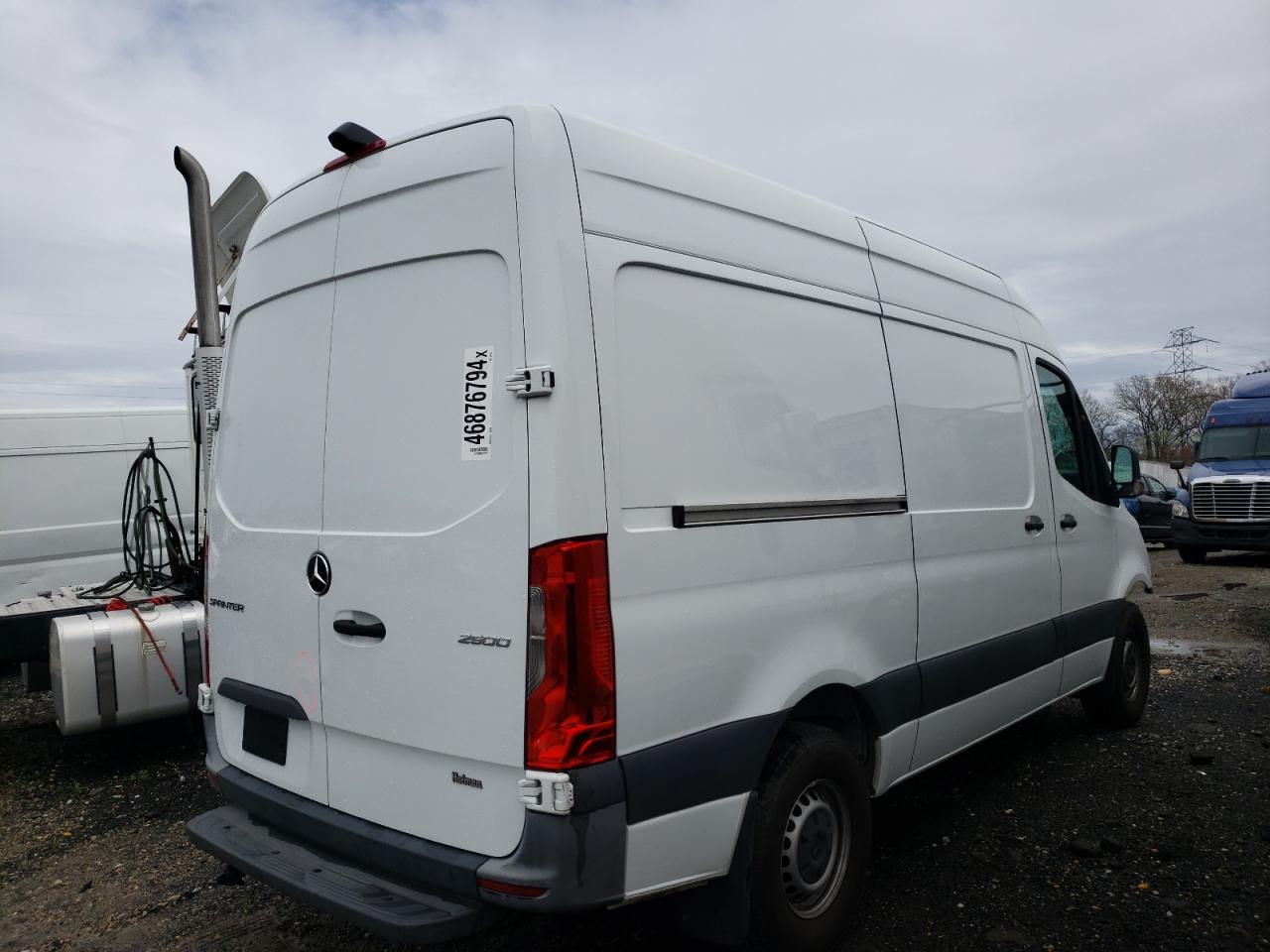 MERCEDES-BENZ SPRINTER 2500