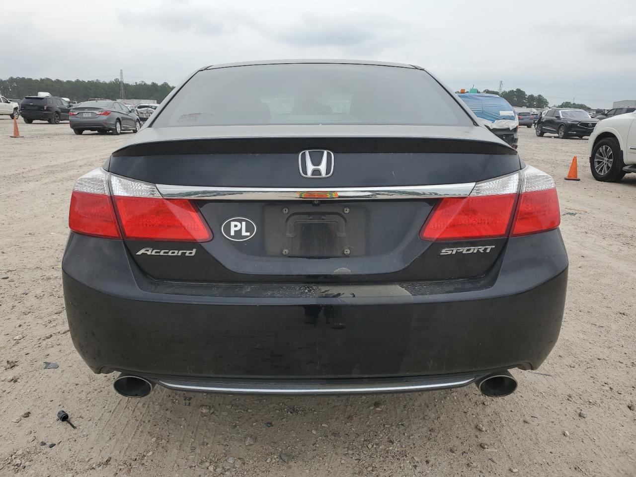 1HGCR2F50FA119902 2015 Honda Accord Sport