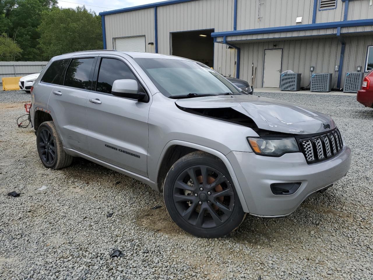 1C4RJEAG1JC208627 2018 Jeep Grand Cherokee Laredo