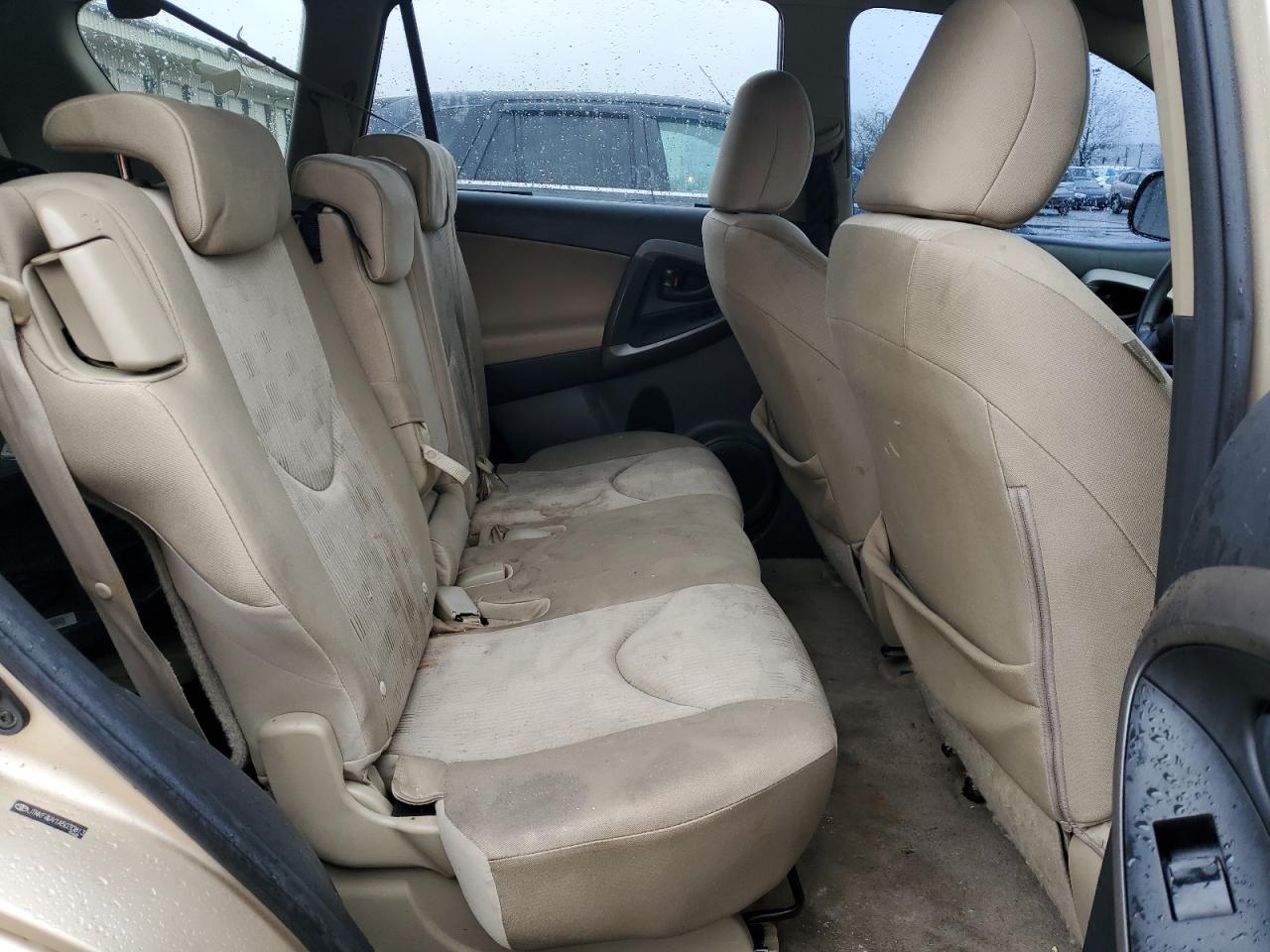 JTMKF4DV1A5030813 2010 Toyota Rav4