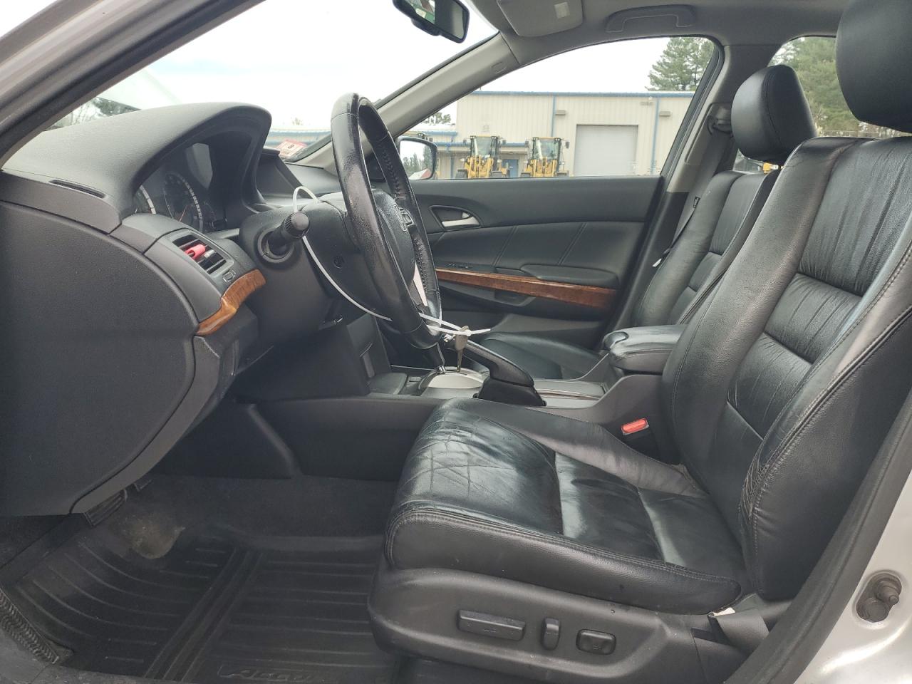 1HGCP2F83BA016497 2011 Honda Accord Exl