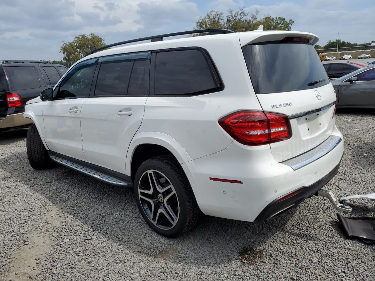 4JGDF7DE0HA935289 2017 Mercedes-Benz Gls 550 4Matic