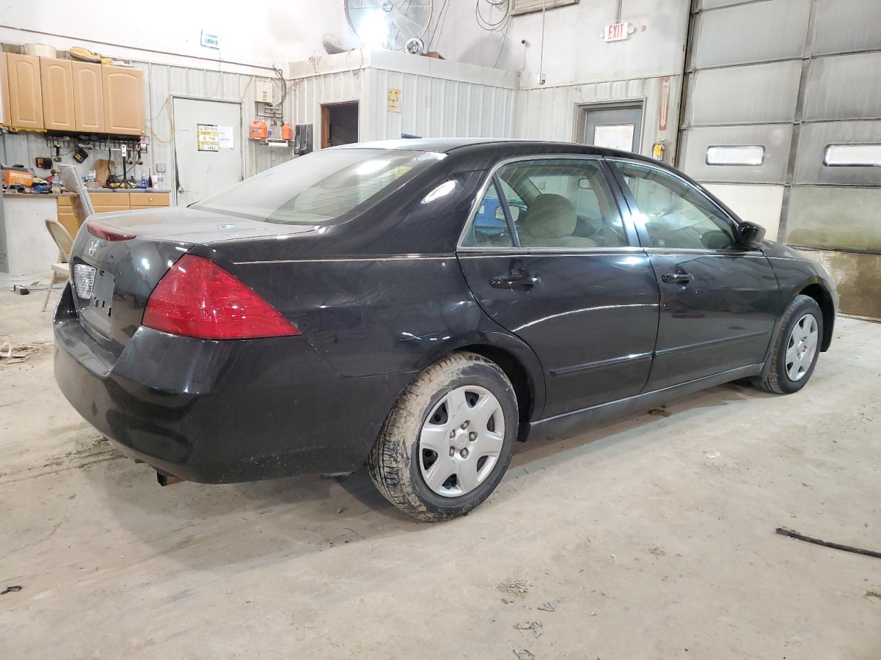 1HGCM56476A129866 2006 Honda Accord Lx