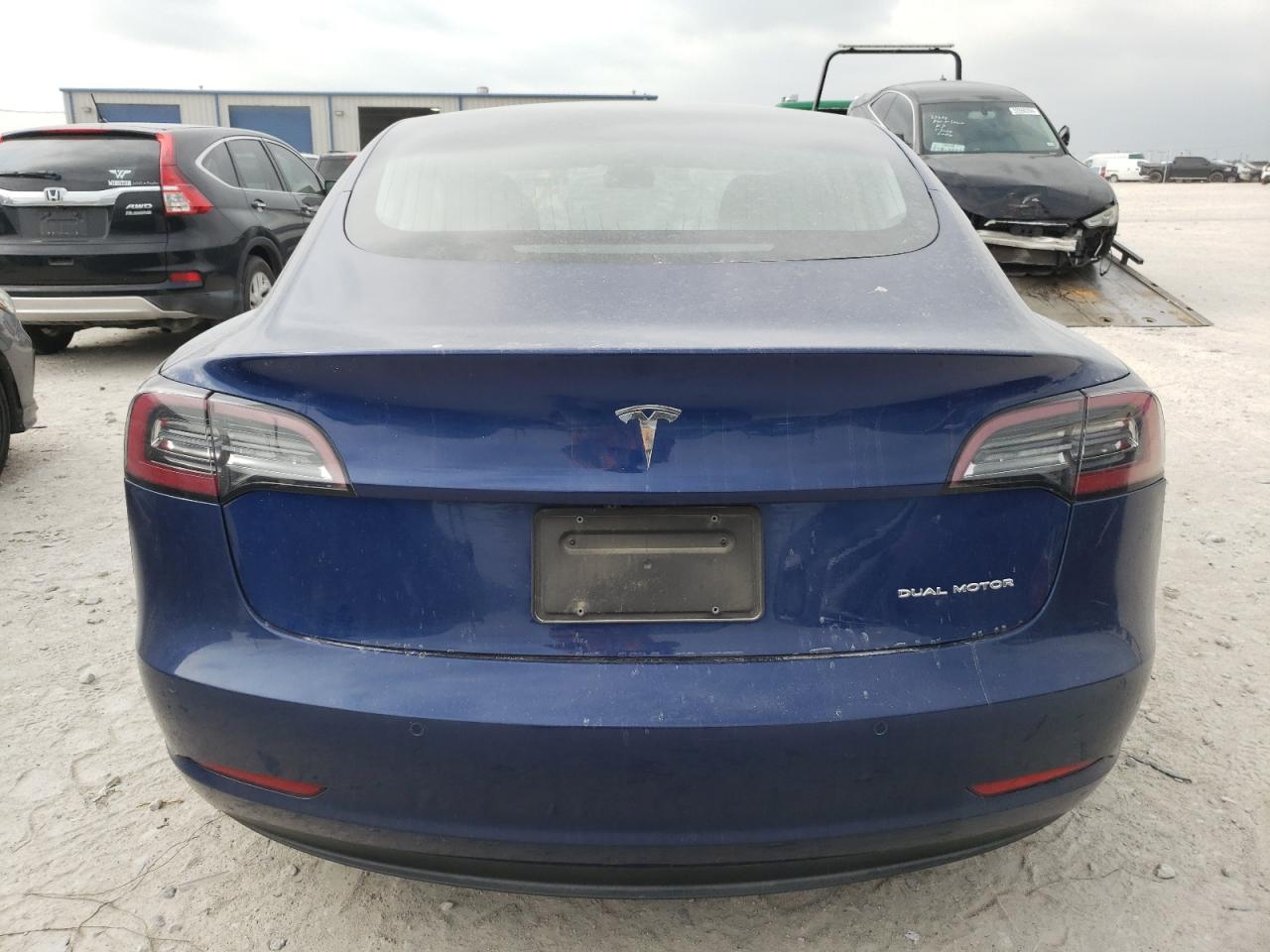 5YJ3E1EB9KF497214 2019 Tesla Model 3