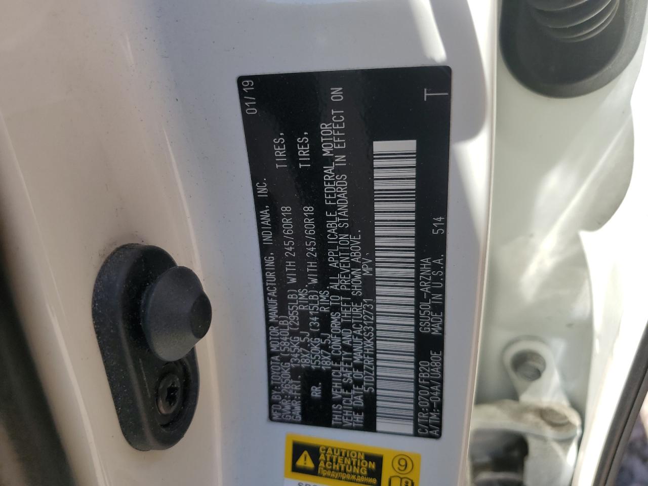 5TDZZRFHXKS312731 2019 Toyota Highlander Le