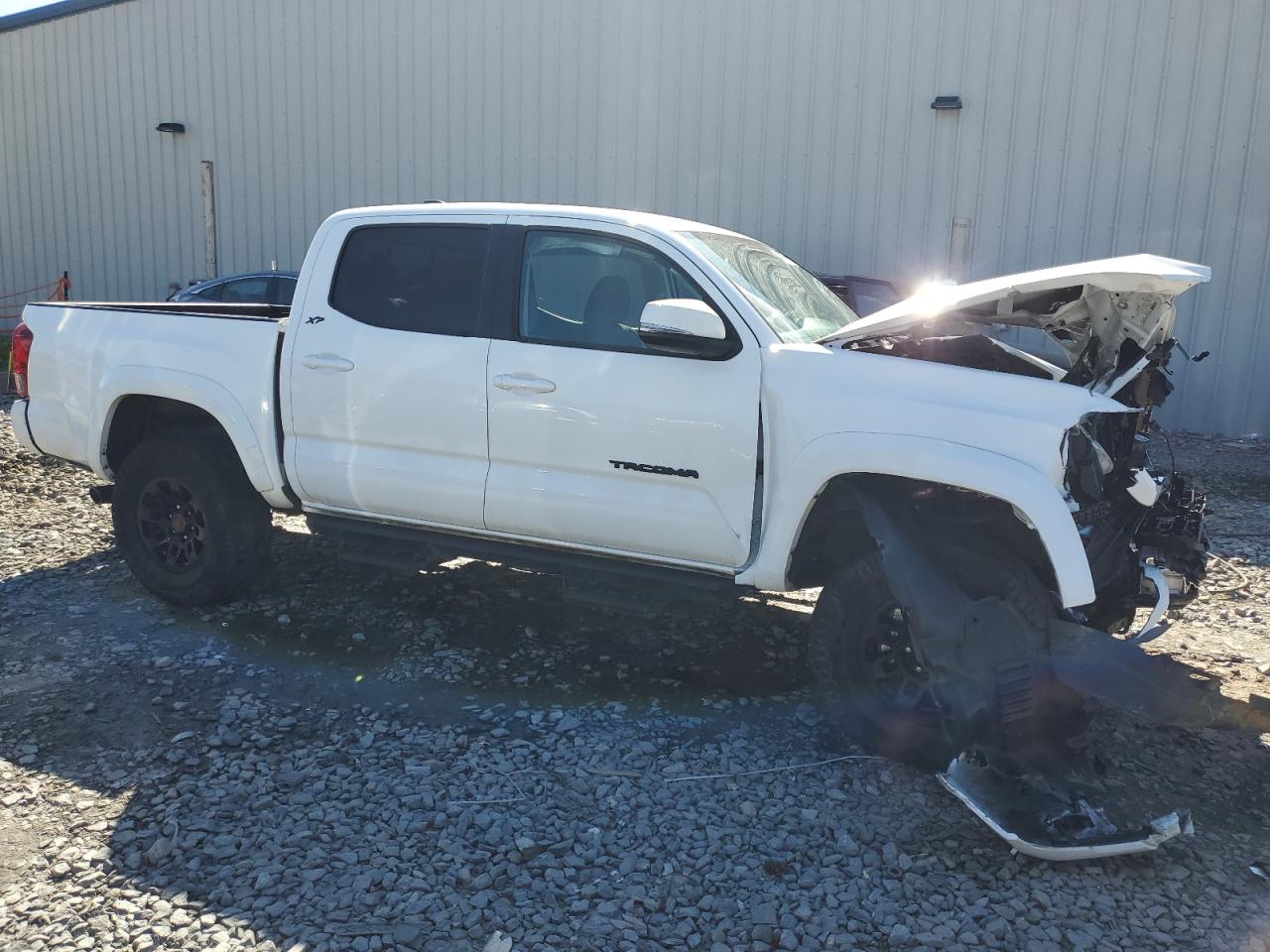 2022 Toyota Tacoma Double Cab vin: 3TMAZ5CN3NM188256