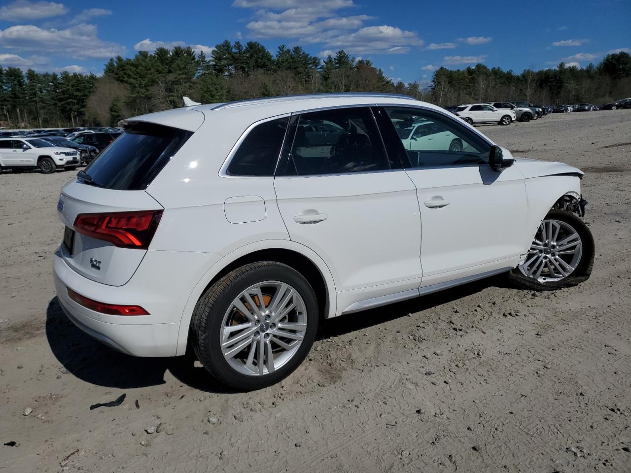 WA1BNAFY3J2242584 2018 Audi Q5 Premium Plus