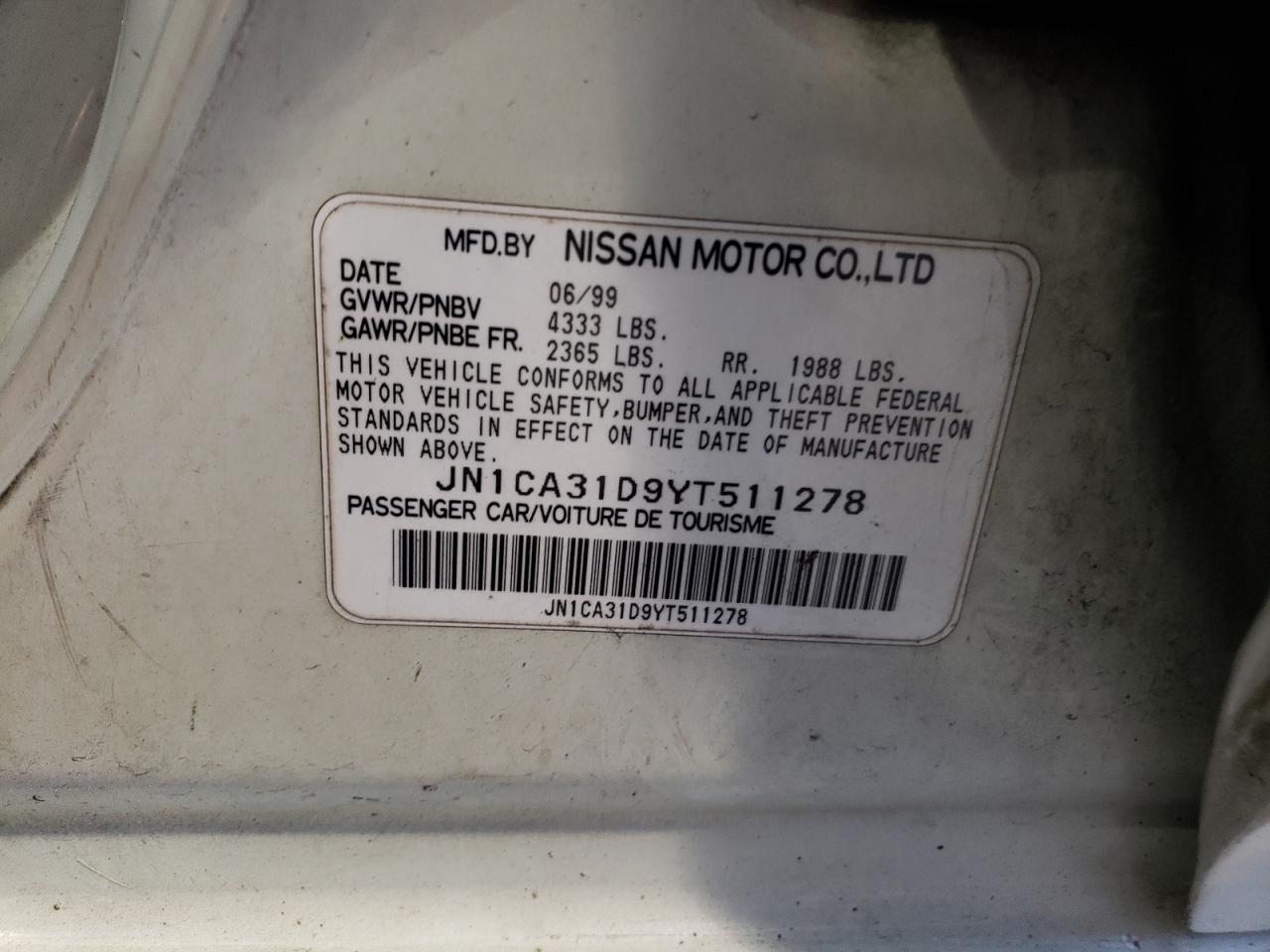 JN1CA31D9YT511278 2000 Nissan Maxima Gle