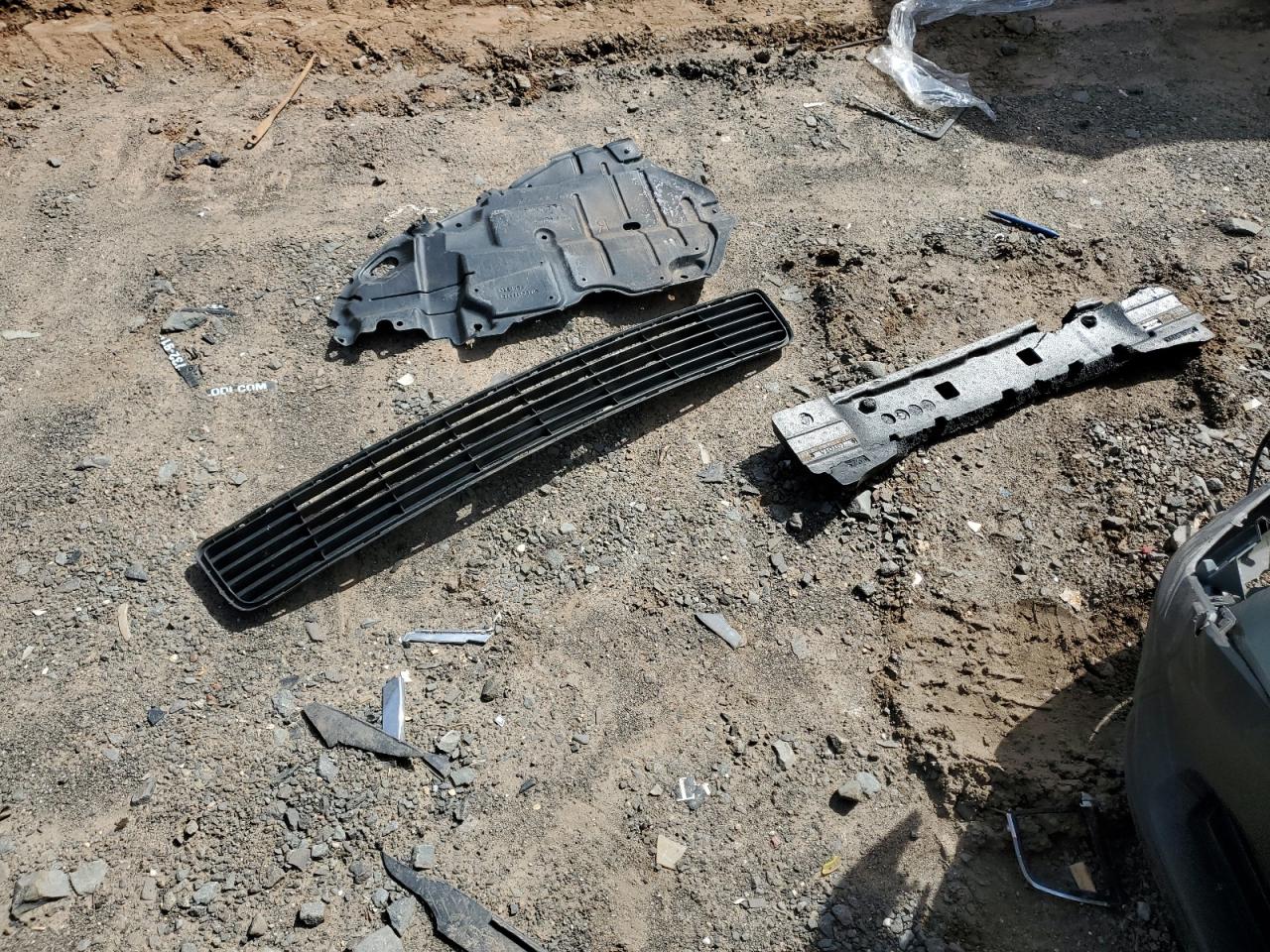 4T1BB3EK4AU124938 2010 Toyota Camry Hybrid